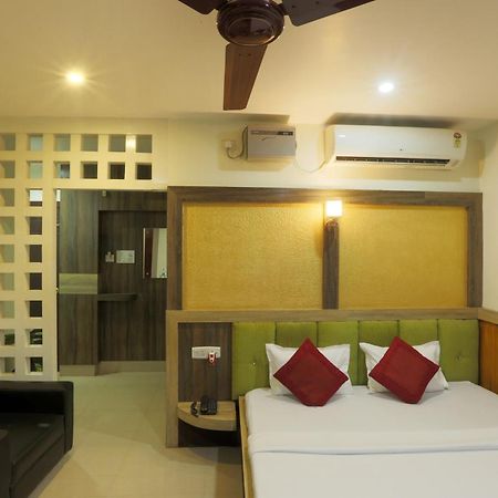 Hotel Dream City Guwahati Zewnętrze zdjęcie