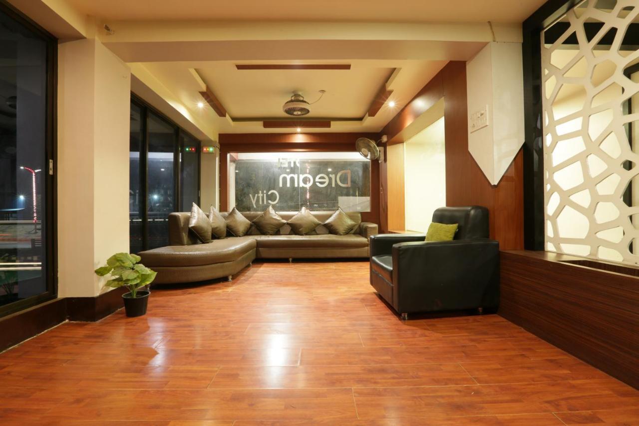 Hotel Dream City Guwahati Zewnętrze zdjęcie